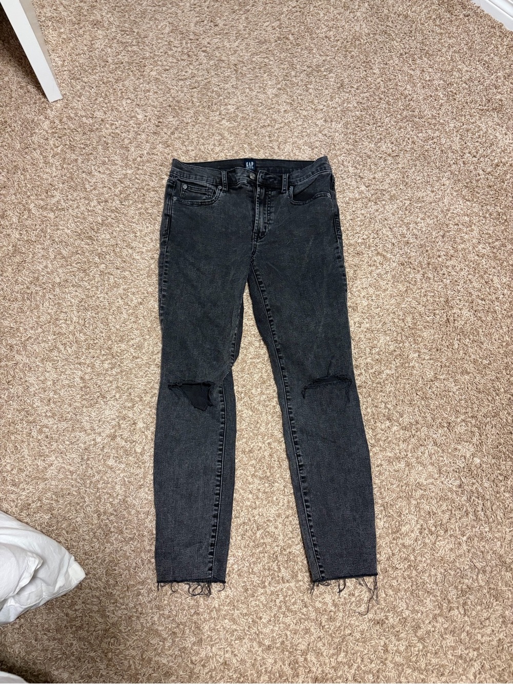 GAP Black Distressed Skinny Jeans with Frayed Hems